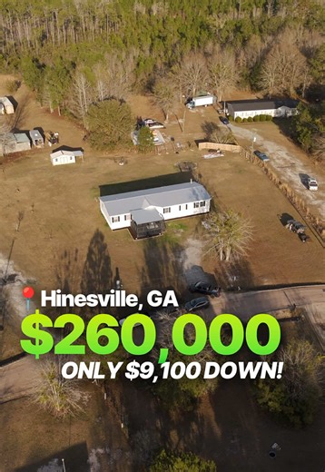 Dreaming of land and space near Fort Stewart? 🌳 This 4 bed, 2 bath home in Hinesville sits on just over an acre and offers over 2,300 sq ft of living space. Inside you’ll find an open floor plan, white kitchen cabinets, stainless steel appliances, tile backsplash, and a cozy electric fireplace for relaxing evenings. The large covered front porch is perfect for enjoying peaceful country living while still being close to town. Homes with this much space and land don’t come around often in Hinesvi