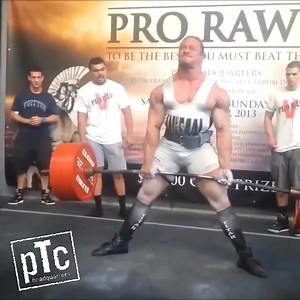 Dan Green breaking the All Time World Record in the 110kg class at ProRawFive. He went 385/237.5/380.- 1002.5kg way back in 2013, ahead of his time. Here are all 3 lifts. | ProRaw Powerlifting