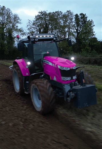 Pretty pink princess 💅 @Dan Kealy #masseyferguson #pinktractor #fyp #foryoupage