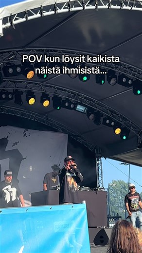 Olin vaan yleisössä… ja sit tästä tulikin vähän henkilökohtaisempaa. 😭❤️ #rakkaus #ystävä #parisuhde #fypsuomi #suomitiktok @Timo Pieni Huijaus