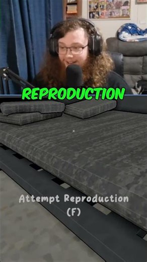 Streamer Reacts to my game Hamster Hunter