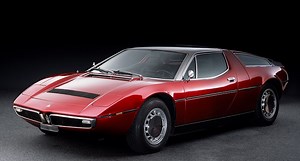 マセラティ ボーラ (1971-1978)：マセラティ初のミッドシップGT