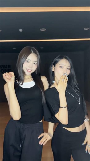 Suddenly #Backseat ♾️ #KARD #카드 #전소민 #SOMIN #UNVEIL #아이오아이 #나영#IOI #NAYOUNG