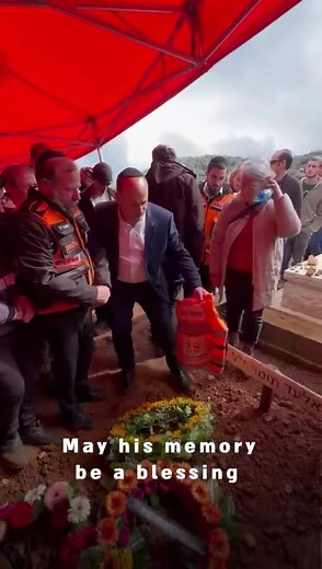 On Friday, United Hatzalah suffered a heartbreaking loss as our dedicated volunteer Elad Tomer z”l was tragically struck by a car while attempting to save a life. Our heartfelt condolences go out to his wife, Tal, a fellow UH volunteer who was also injured, and to their five children. Elad and Tal, dedicated UH volunteers from Teverya, were en route to deliver Shabbat food for soldiers in the North when they responded to an injury call on a highway, displaying immense bravery in a hazardous area