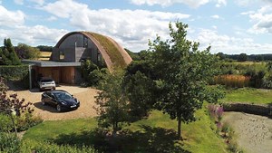 ⚡️ Tesla Energy Plan: Video shows fairytale-like home powered by solar