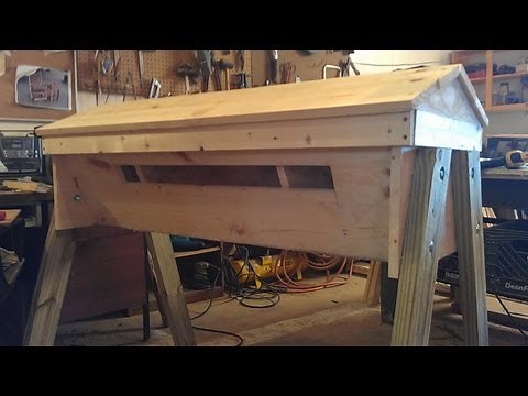 Bee Keeping: How to Make a Top Bar Bee Hive