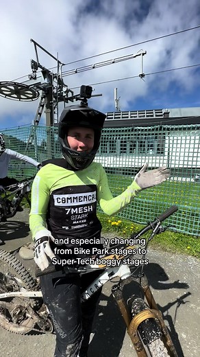 ALN gives us the breakdown of her Grip X2 and how she is running it here at the Leogang EDR.🔥 #MountainBiking #FoxSuspension #fox #fyp #BikeCheck #GRIPX2