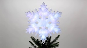 Watch Hallmark Keepsake Christmas Tree Topper 2018 Year Dated, Stunning Snowflake With Music and Light on Amazon Live