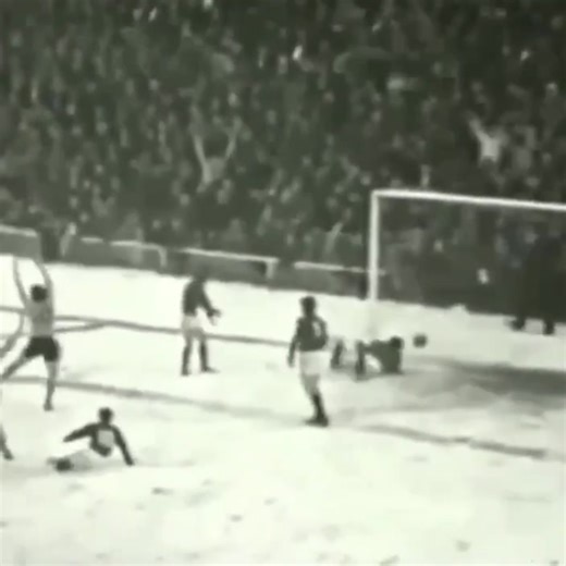 January, 1971 FA Cup 3rd Round Hull City 3-0 Charlton Commentator Gerry Harrison | Football: The Vintage Collection