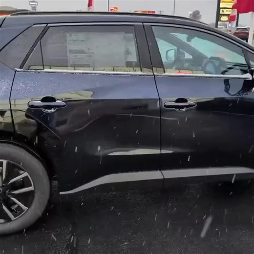 34 reactions | Sales Associate, Tony Reeves, shows you our full...