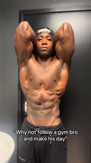 Solomon on Instagram: "Training program in bio… Use code ‘SOLE’ for 10% off - - - #gym #gymmotivation #gymlife #fyp #viral"