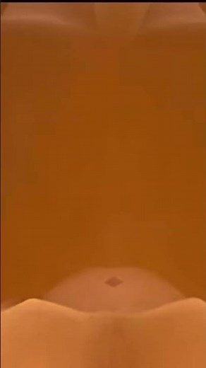 Loona farts on tsundae