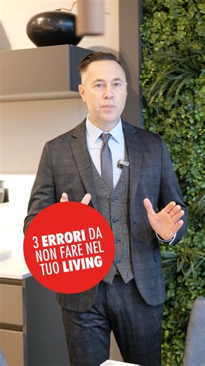 Il living è il cuore della casa, ma continuo a vedere questi 3 errori comuni che appiattiscono l’ambiente e tolgono carattere alla stanza 👀❌🏠 Se vuoi evitare un living banale, scrivimi per la mia consulenza online. Trovi il link in bio 🔗 #living #consigliarredo #arredamento #italia #erroricomuni | Gianguido Pansini