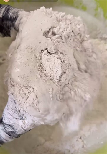 Exploring ASMR: Powder Play and Thick Paste Making