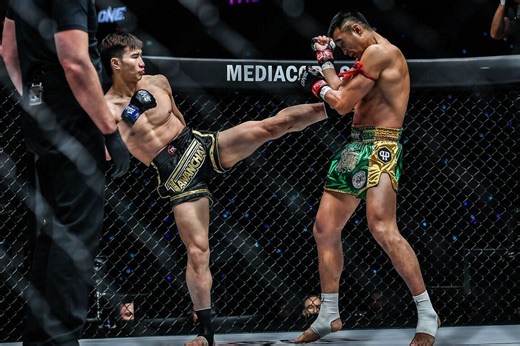 FREE FULL FIGHT: Tawanchai ascends to the throne in nail-biting world title tussle against fellow Thai superstar in Bangkok