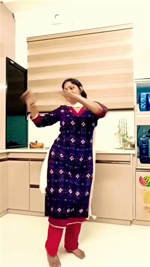 पंची बांके उड़ता है यह दिल #trending #viralsong #sorts #dance