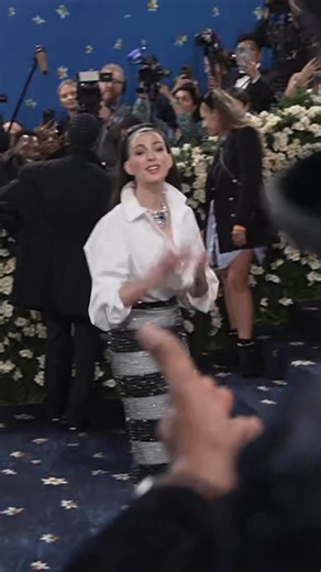 11M views · 151K reactions | Anne Hathaway made sure to say hi to Al Roker on the steps of the Met Gala, and we're still not over their sweet interaction  #TODAYShow | Today Show | Facebook