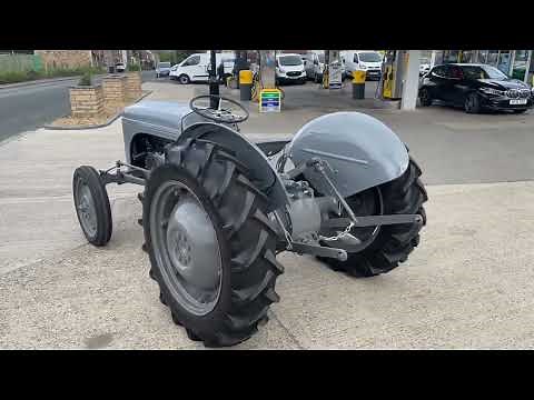 MASSEY FERGUSON GREY FERGIE TE-D TVO TRACTOR ROAD REGISTERED **SHOW WINNER**PRIVATE COLLECTION**