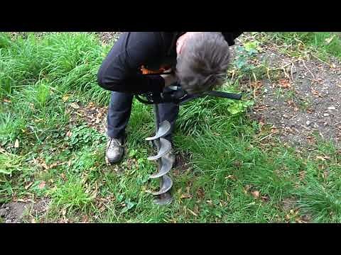 Stihl BT 131 earth auger with auger tested during drilling; also usable with an ice auger!