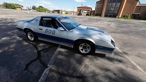 Test Drive 1982 Chevrolet Camaro Z28 $7,950 Maplemotors.com #2156-2 #camaro #classic #z28 #1982 #oldschool #mullet #rides #cars | Maple Motors