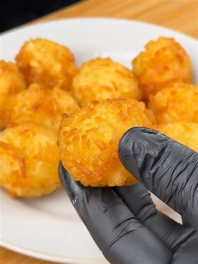 Crispy potato balls #short #youtubeshorts #asmrsounds #food_#usa_tiktok🇺🇸