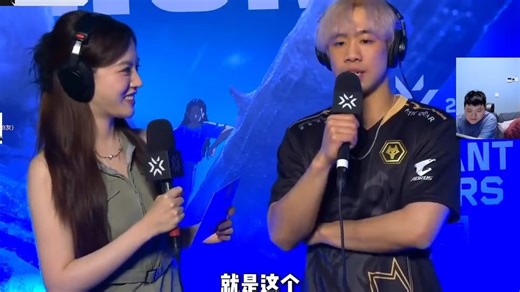 SiufatBB：在国内联赛我站起来，人家就骂我，但我觉得爽就站！享受比赛！夜莲：这就是领袖气质！kq