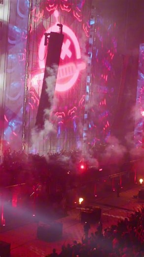 Hardwell Joins Sub Zero Project on Stage: A Memorable Moment