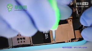 苹果5c换屏幕 苹果5c拆机 iPhone5c拆机 苹果5c手机维修 【草包网】