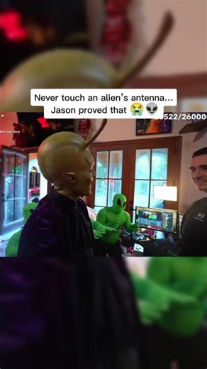 Never touch an alien's antenna... Jason proved that 😭👽 #jasontheween #jason #alien #viral