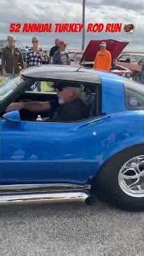 Daytona Turkey rod run 52nd annual show at Daytona international Speedway let’s look @ muscle cars😎