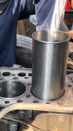 Diesel Engine Sleeve Fitting Techniques