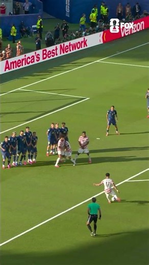 A free-kick BANGER from Malik Tillman to propel the USMNT into the Round of 16