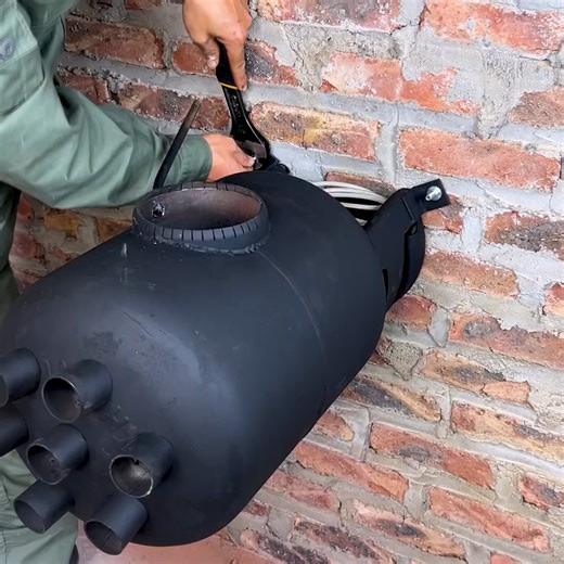 77K views · 707 reactions | DIY Waste Oil 3 in 1 Heating Stove Engineer Shows How to Turn Waste Oil Into Free Heat | Random Upcycle | Facebook
