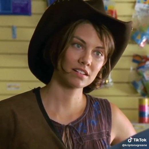 Maggie in the Pharmacy: #TWD #TheWalkingDead #MaggieRhee #LaurenCohan