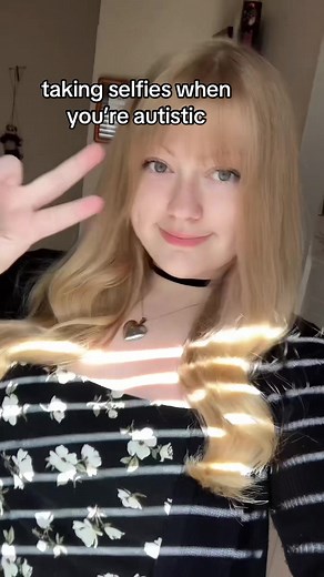 Selfie Ideas for Autistic People: Confident, Comfortable Photos