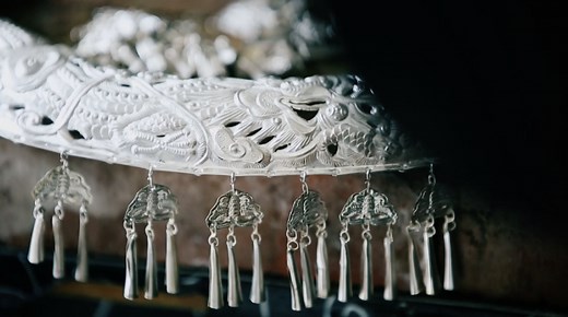 The art of Miao people's silversmithing: A shining tradition