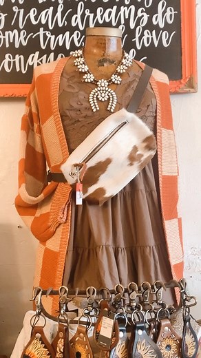 Need help styling our clothes? At Wild Child we have plenty of mannequins to give you inspiration! 🤩 #Boutique #GeorgiaBoutique #GeorgiaBoutiques #GABoutique #MiddleGeorgia #SouthGeorgia #WoodburyGeorgia #VisitWoodbury,GA #SenoiaGeorgia #ThomastonGeorgia #GreenvilleGeorgia #GriffinGeorgia #AtlantaGeorgia #Fashion #SmallFashion #SmallFashionBusiness #WomenOwnedBusinesses #SmallBusiness | Resurrect Antiques