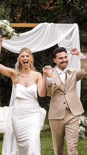 Daan - Videographer on Instagram: "Celebrate love and life in Italian-style! And I loved it! The people, the location the food the whole atmosphere! It was a delight to make the trailer of this wedding in Bella Italia, Puglia🇮🇹 . . . Weddingplanner @gladysvandenmunckhof @trouwenitalie Photographer @maaikekolner Videographer @daaninbeeld Location @villacencimasseria Music @danielemancinisax Suit @omaggiohouseoftailors #trouweninitalië #puglia #bellaitalia🇮🇹 #italianweddingplanner #italianwedd
