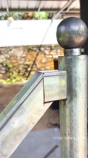 Brilliant technique of stair railing fabrication
