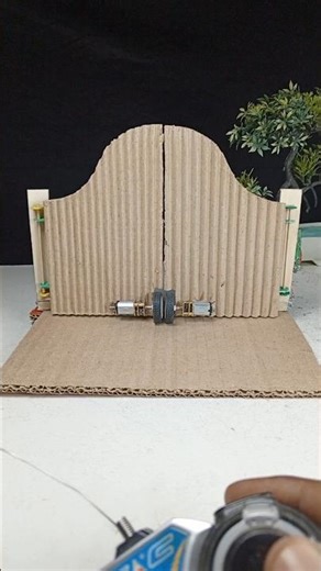DIY Electric Gate with DC Motor #tech #sciencemodel #project #scienceproject #dcmotor