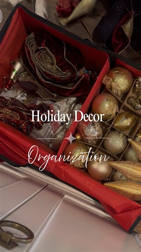 Elizabeth | Home Decor + Lifestyle on Instagram: "As much as I love decorating our home for the holidays, there's something so nice about packing it all away to start the new year with a clean and tidy home. I've rounded up all the best ornament storage containers and bags for items like wreathes and garlands. Comment SHOP and I'll dm you the link."