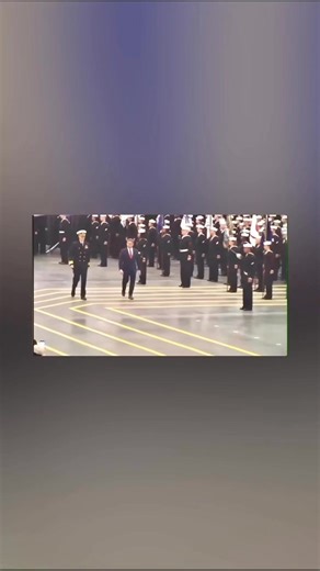 Tự hào người Mỹ gốc Việt Nam tại Hoa Kỳ 🇱🇷 Video này là hình ảnh Thứ trưởng Bộ Hải Quân Hoa Kỳ mr Hùng Cao! Người đàn ông gốc Việt là người Châu Á nhỏ bé nhưng tài năng phi thường. Xin chúc mừng Anh và cảm thấy thật tự hào 🫶👏🥂! #RubyStarr chia sẻ hình ảnh tuyệt vời này chúng ta cùng xem và chúc mừng nhé 🤩🥂🎼👏 | Ruby Starr