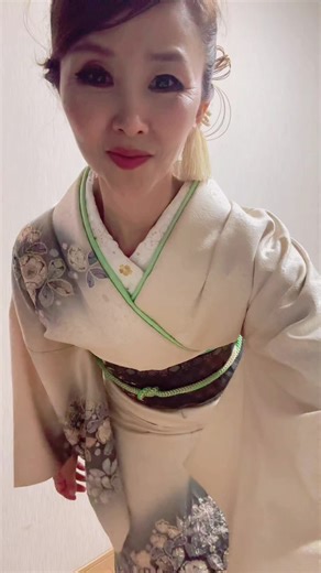 #青森県 #南部町 #女将 #南部手踊り #西塚繭子 #53歳 #民謡女将 #くびれ師匠