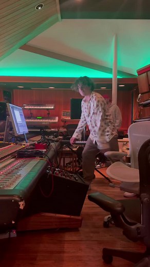 “Stay” by @thekidlaroi & @justinbieber comes out tonight. One of my favorite songs I’ve ever been a part of.