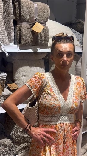 Alice Bendova on Instagram: "🤣🤣🤣🤣🤣🤣, ne, nepište nic proti @michal_topol . My milujeme tenhle černej humor. Taky jsem mu něco provedla, nebojte. Sledujte zítra❤️ #blackhumour #fun #love #15yearstogether #instagram #instalove"