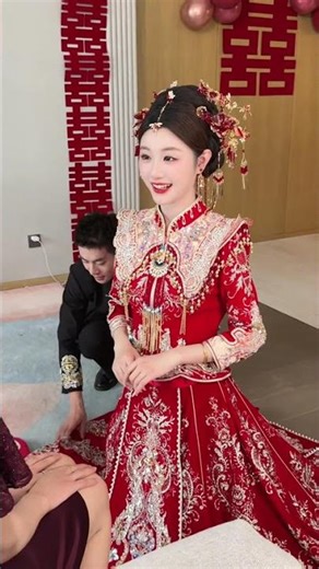 Dazzling Red Wedding Dress Wins Praise! Flowers WeddingDress
