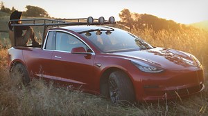 Simone Giertz 亲自动手制作特斯拉皮卡车