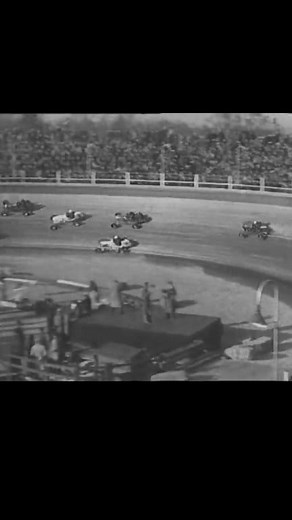 Scary!! Racing in New Jersey, 1938.. | Daily Historical Pictures and Videos