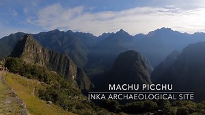 🇺🇸 The Inka Trail to Machu Picchu takes hikers on a 45km/26 mile trek through the Andes mountains of Peru. The trek starts at Kilometer 82 near Ollantaytambo in the Sacred Valley, and takes you through several Inka archaeological sites on the way to the magnificent ancient city of Machu Picchu. We completed the trek in four days and three nights with Alpaca Expeditions. Their Green Machine team did an outstanding job at guiding us and taking care of us on this amazing journey. . . . 🇪🇸 El Ca