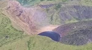 27K views · 263 reactions | The growing lava dome in the crater of La Soufrière this morning. Aerial flight observations continue, when possible, over the crater to track changes to the growing dome. The volcano continues to be dangerous and the public is advised to avoid the area. Footage courtesy Jason Veira. This footage may be used freely with appropriate credit. NEMO St. Vincent and the Grenadines #volcano #monitoring #lasoufriere #svg | UWI Seismic Research Centre | Facebook